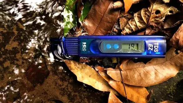 HM Digital TDS-EZ Water Quality TDS Tester, 0-9990 ppm Measurement Range, 1 ppm Resolution, 3% Readout Accuracy